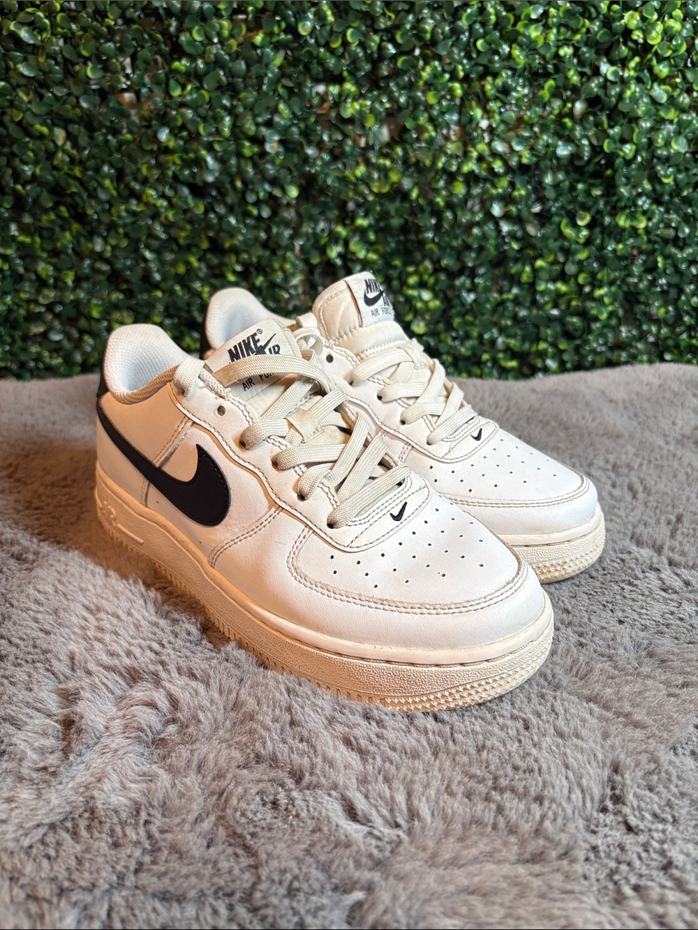 Nike Kids Cream and Black Air Force 1 Size 5Y